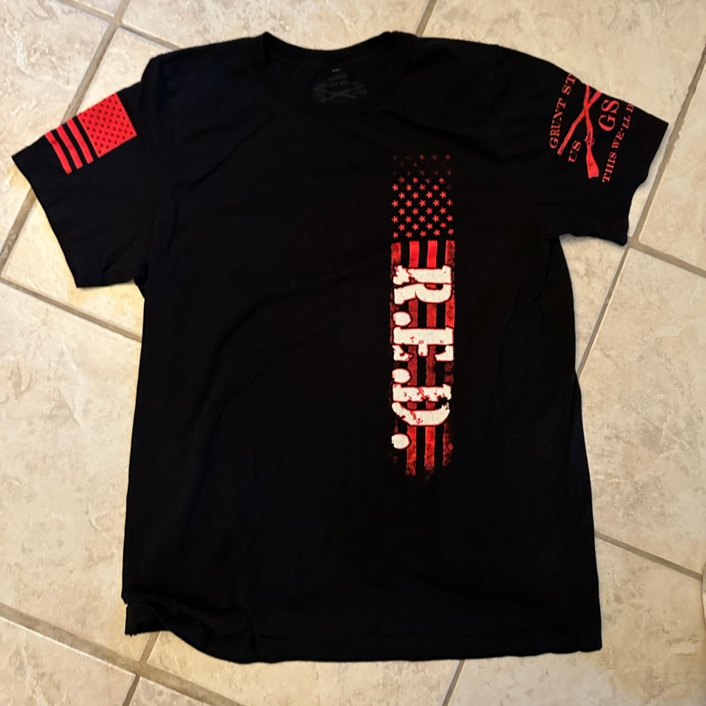 2 Grunt Style Men’s T-shirts Size Medium - Picture 3 of 5